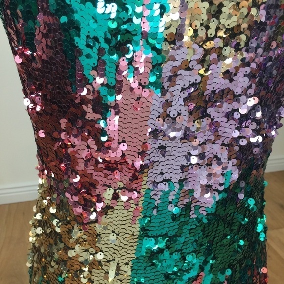 NEW Verty Multi Sequin Stretchy Mini Dress - Picture 7 of 8
